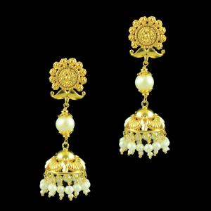 GOLD PLATED FLORAL EARRINGS WITH PEARL BEADS
