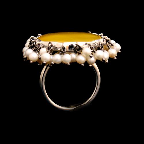 MONALISA RING WITH PEARLS