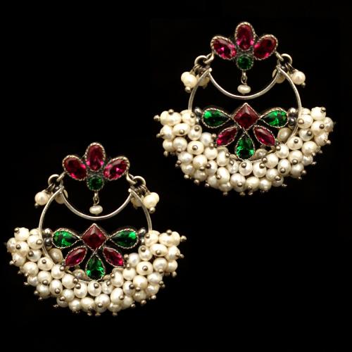 OXIDIZED SILVER RED AND GREEN CORUNDUM WITH PEARL BEADS EARRINGS