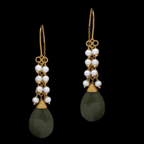 GOLD PLATED GREEN PEAR AND PEARL BEADS EARRINGS